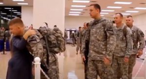 Soldiers, Line, Hours, Lady, Soldier, touching, Story, Trending, Inspiring,