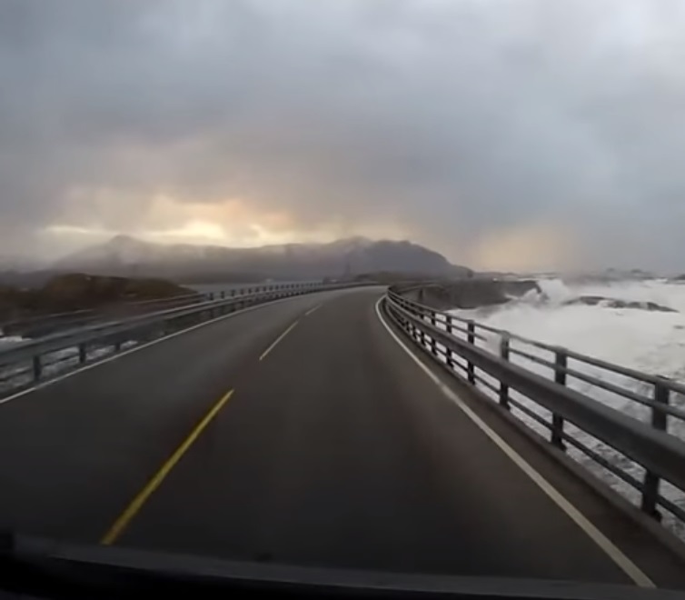 Drive, dangerous, roadway, bridge, Norway, Ocean,