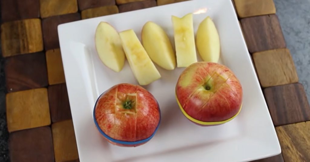 apple, cutting, hacks, creative, delicious, snack, healthy, fruit carving, swan, Apple-Cutting Hacks,