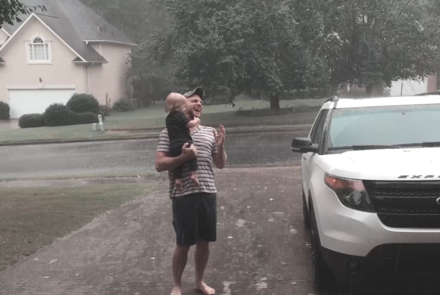 toddler, priceless reaction, summer rain, daddy, magical experience, joy, wonder, heartwarming, innocence, love