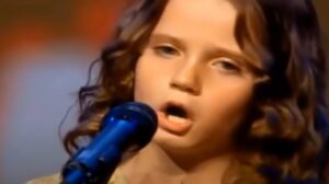 Amira Willighagen talent, Holland's Got Talent child star, powerful child singer, young opera sensation, Amira Holland's Got Talent, child prodigy singers, inspiring child talent, 9-year-old singing star, viral talent show auditions, young vocal prodigy