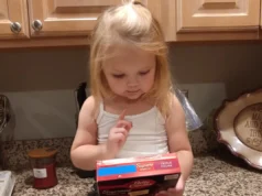 3-year-old guides dad baking, Betty Crocker brownies tutorial, funny brownie baking video, hilarious baking with kids, viral kid baking video, dad and daughter cooking moment, chaotic kitchen adventure, child baking instructions, funny family baking stories, baking with toddlers