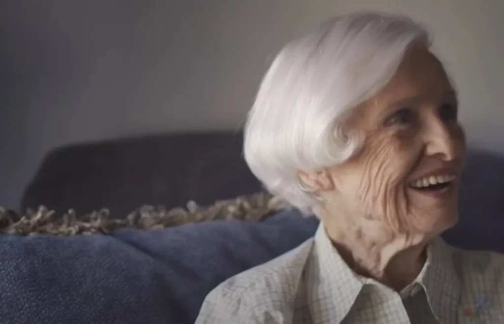 Senior Citizen Inspiration, Community Kindness Acts, Elderly Resilience Tales, Inspiring Elderly Stories, Kindness in Retirement Communities, Creative Problem Solving Seniors, Elderly Empowerment Stories, Senior Community Support, Aging with Grace Stories, Elderly Independence Stories
