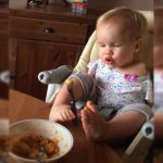 Super baby eat with his feet