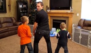 Im a daddy and I know it, daddy and I know it, daddy with triplets, triplets, Im a daddy, daddy with lots of kids, daddy, funny daddy video, funny video,dancing video,best video dance,amazing daddy,viral,video,youtube dance