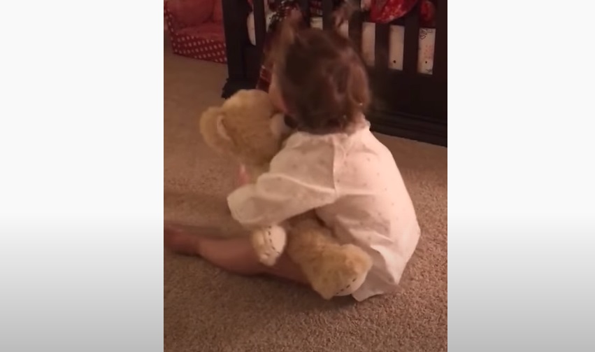 unique teddy bear, teddy bear with voice, dad's voice, adorable, sweet family, best story, speaking teddy bear,