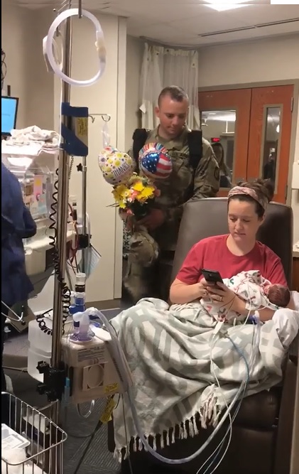 soldier, surprise, wife, twins, pregnant,