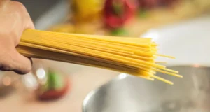 boiling pasta, how to boil pasta, cooking pasta, pasta tips, al dente pasta, cooking spaghetti, cooking rigatoni, kitchen tips for pasta, pasta cooking guide, preparing pasta