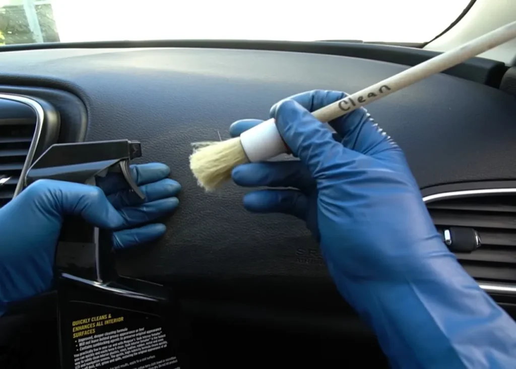 7 Simple Steps to Keep Your Car Clean: Checklist! car clean, Car cleaning tips, Weekly car maintenance, Declutter car interior, Vacuum car seats, Clean car mats, Organize car trunk, Wipe dashboard, Streak-free windows, Touch-free car wash, Pleasant car scent