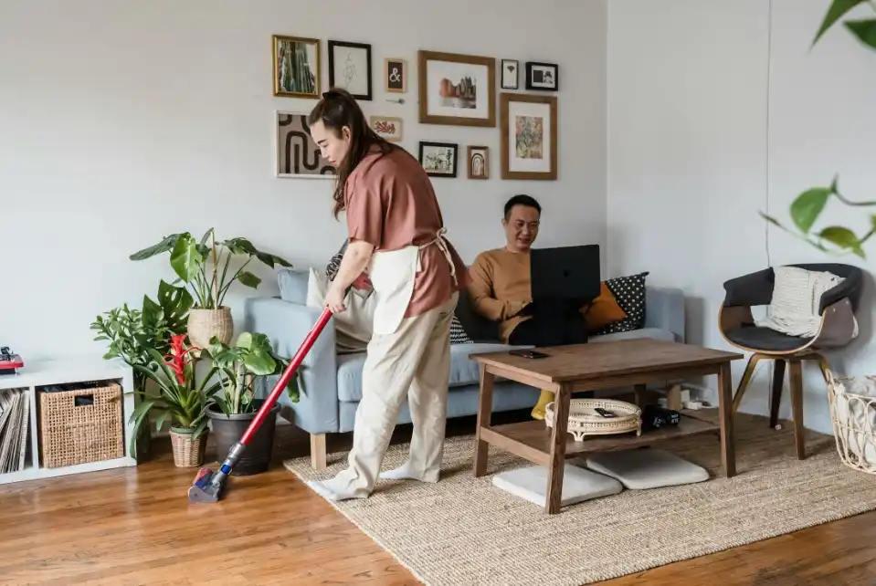 6 Life-Changing Habits for a Clean and Tidy Home Life-Changing Habits, home cleaning, tidy home, cleaning routine, decluttering, organizing, cleaning tips, home habits, clean kitchen, quick clean, time management