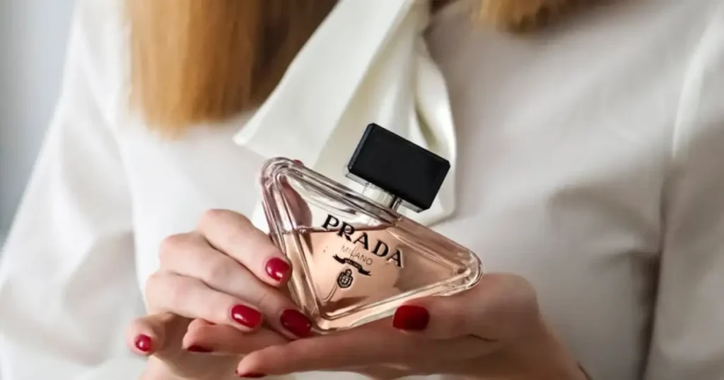 summer fragrance, designer perfume, women's fragrance, best perfumes, perfume review, scent, fragrance guide, summer scents, floral fragrance, citrus fragrance