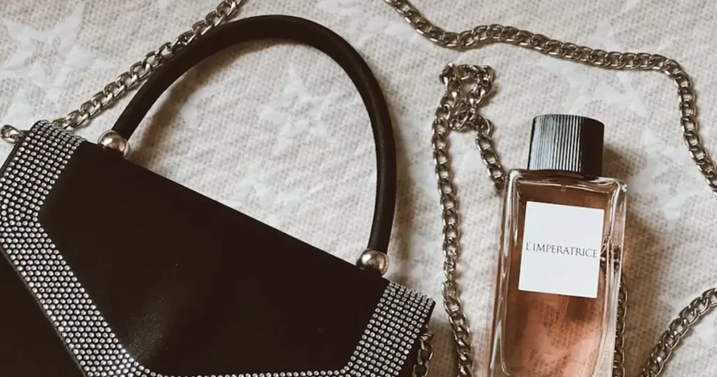 summer fragrance, designer perfume, women's fragrance, best perfumes, perfume review, scent, fragrance guide, summer scents, floral fragrance, citrus fragrance