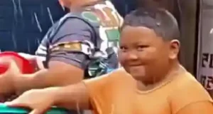 He Refused to Fight Back in a Water War—The Result Will Melt Your Heart ❤️