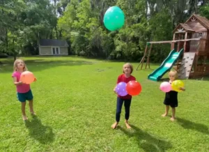 easy backyard games for kids,simple backyard games,outdoor games for kids,fun backyard activities,quick games for kids,backyard play ideas,children's outdoor games,instant fun games for kids,summer backyard games,active games for kids