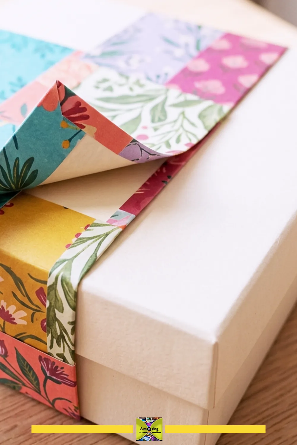 Reusable flat greeting-card gift band fitted around a gift box